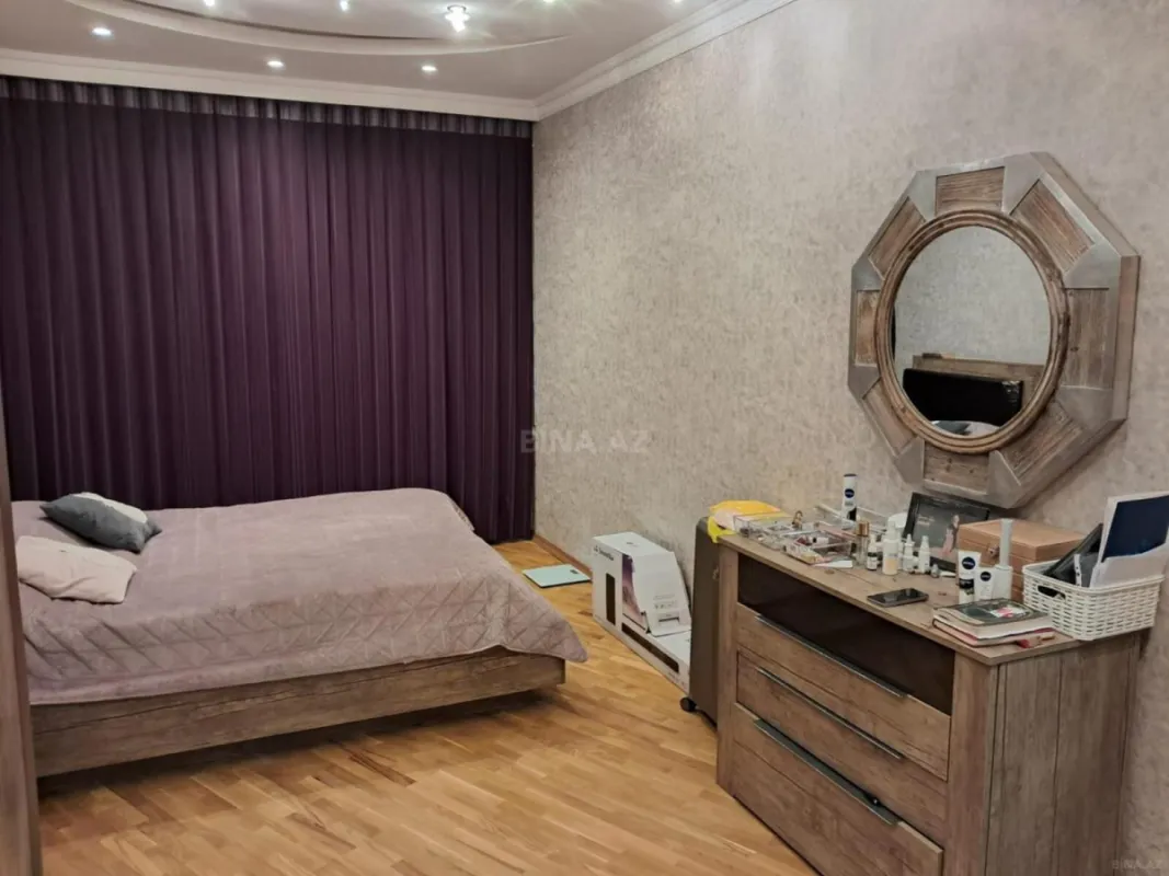 Satılır 2 otaqlı mənzil 76 m²