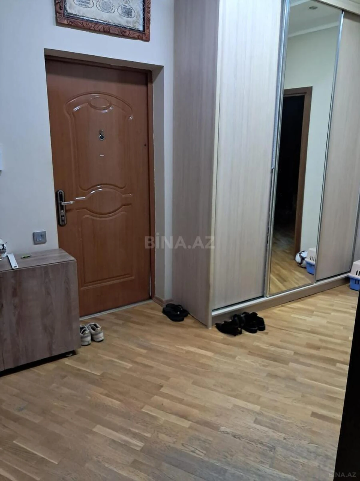 Satılır 2 otaqlı mənzil 76 m²