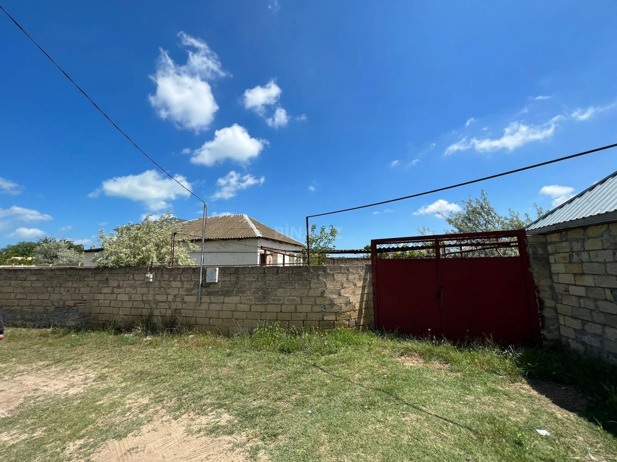 Satılır 3 otaqlı həyət evi 100 m²