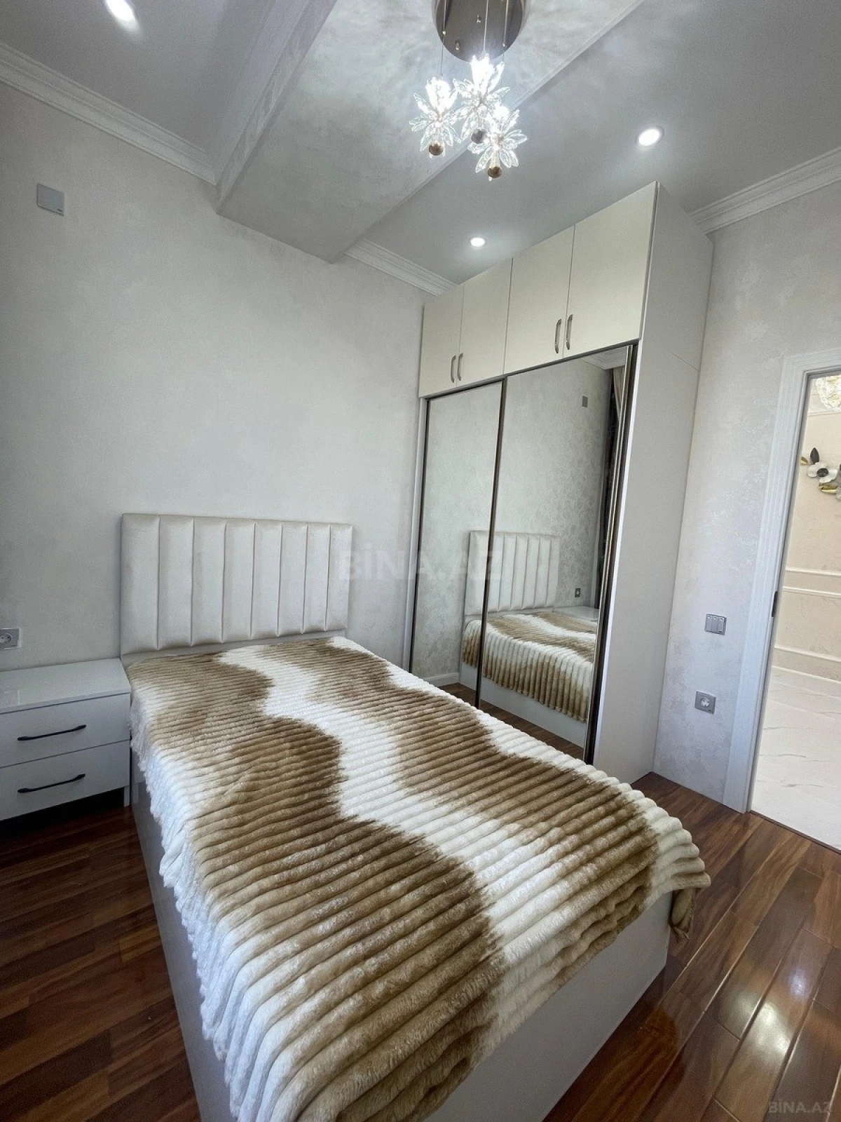 Satılır 3 otaqlı mənzil 80 m²
