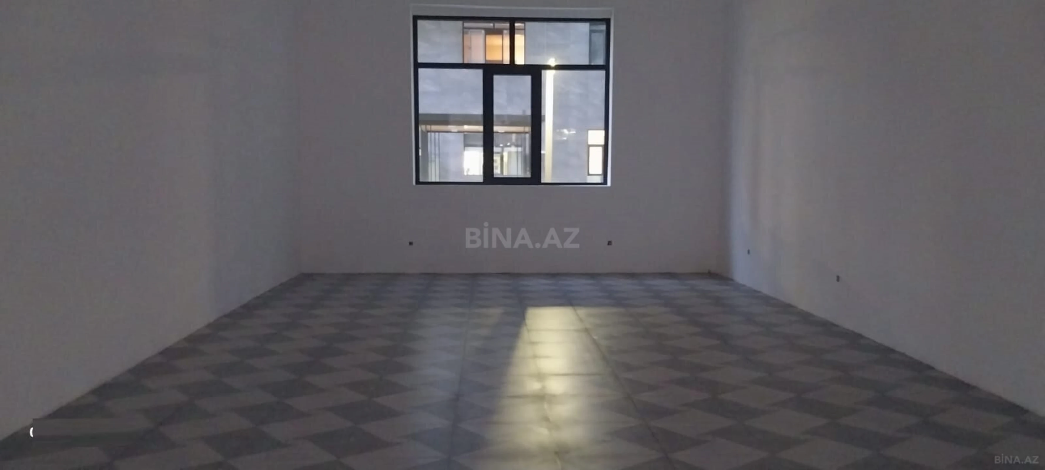 Satılır obyekt 130 m²