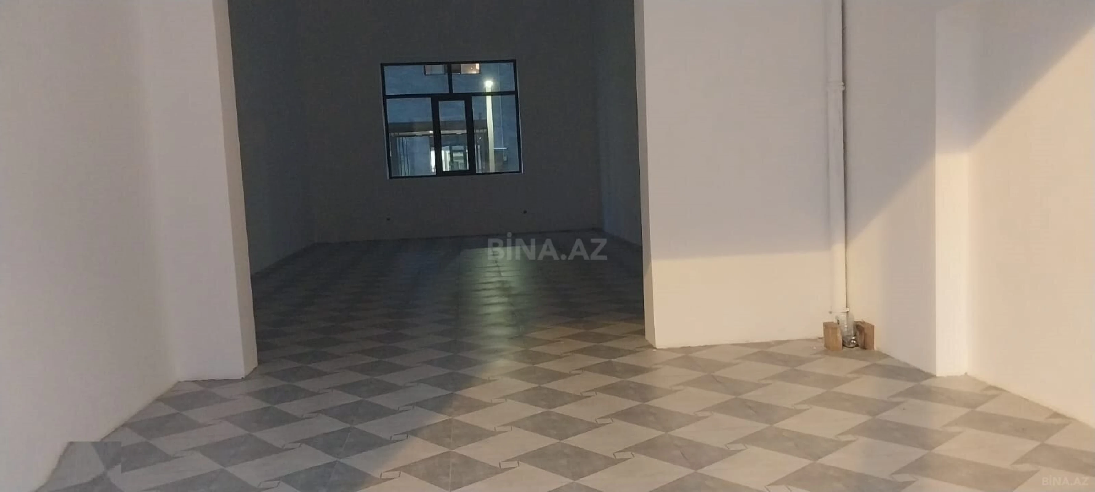 Satılır obyekt 130 m²