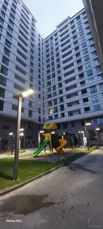 Satılır obyekt 130 m²