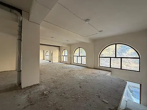 Kirayə verilir obyekt 700 m²