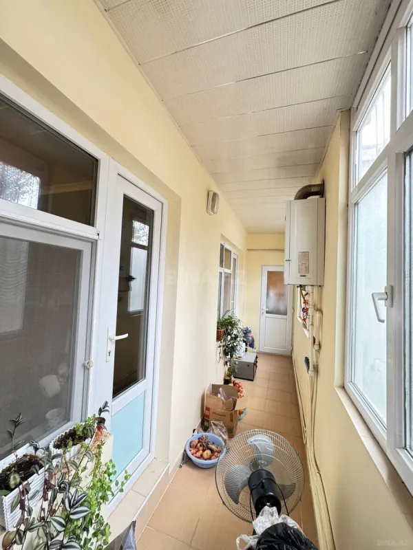 Satılır 5 otaqlı mənzil 125 m²