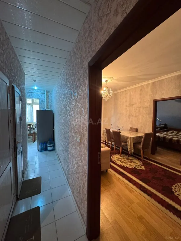 Satılır 5 otaqlı mənzil 125 m²
