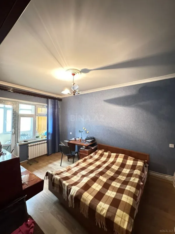 Satılır 5 otaqlı mənzil 125 m²
