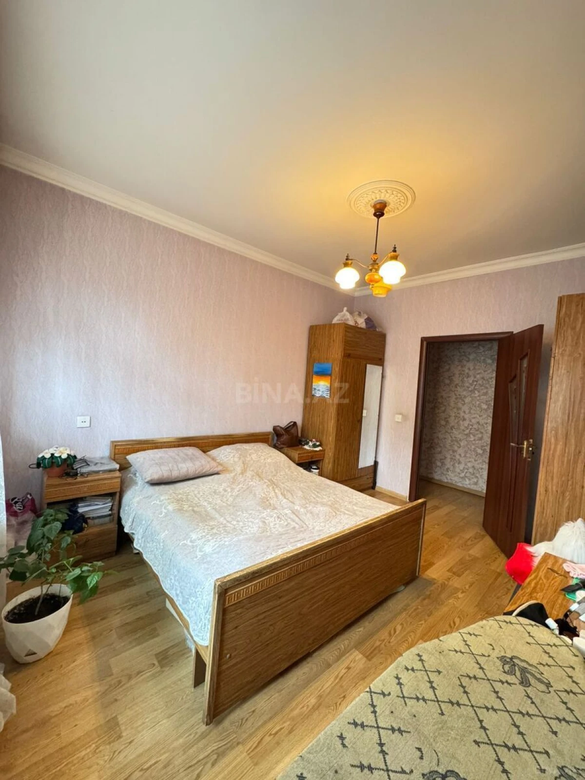 Satılır 5 otaqlı mənzil 125 m²