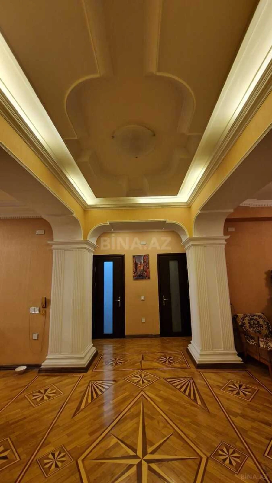 Satılır 3 otaqlı mənzil 129.1 m²