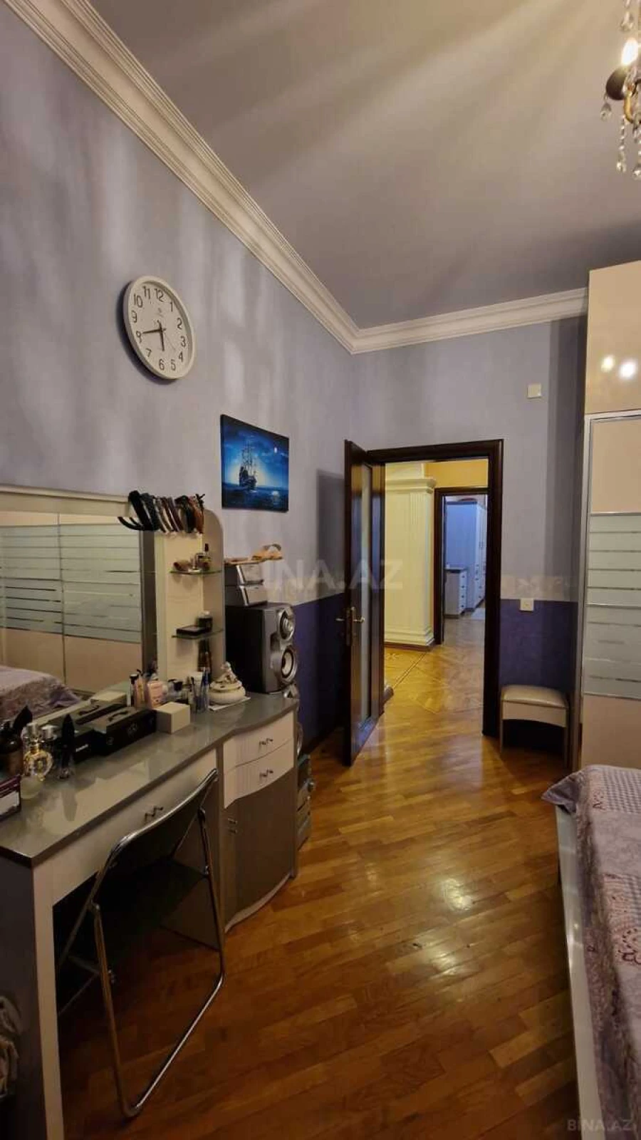 Satılır 3 otaqlı mənzil 129.1 m²