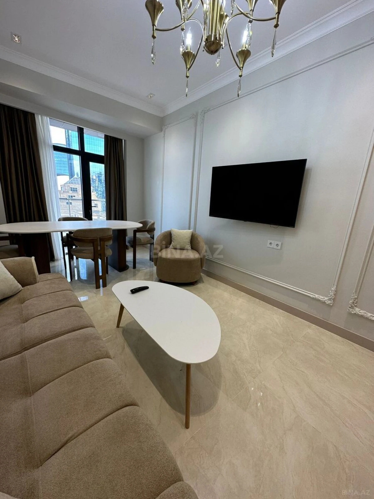 Kirayə verilir 2 otaqlı mənzil 90 m²