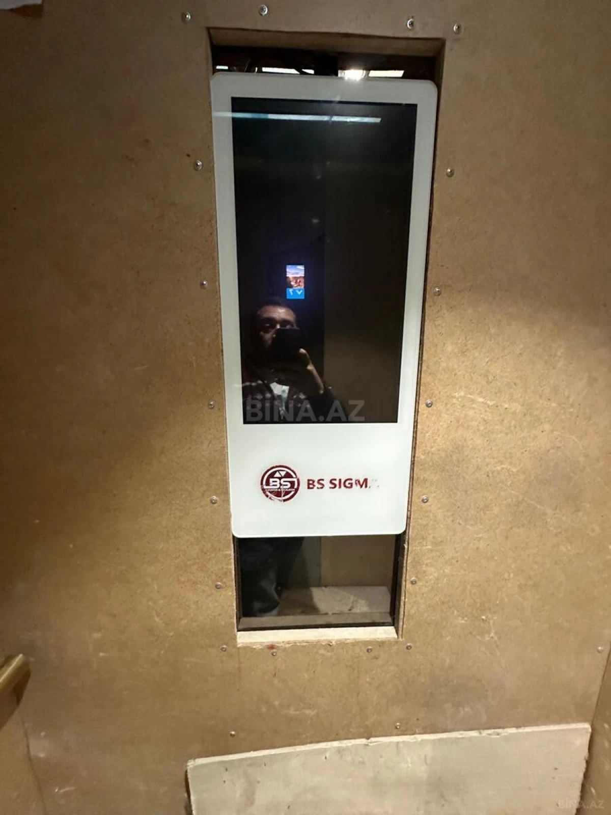 Satılır 3 otaqlı mənzil 115 m²