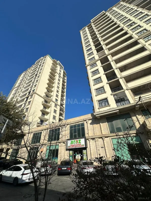 Satılır 3 otaqlı mənzil 115 m²