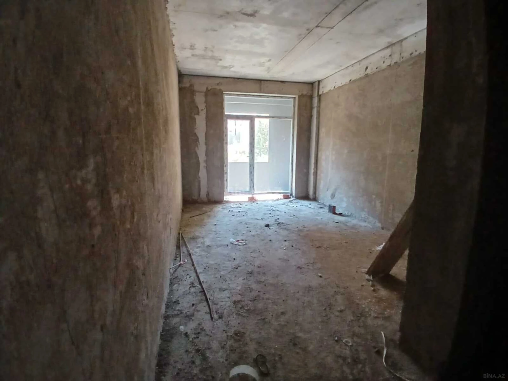 Satılır 4 otaqlı mənzil 231 m²