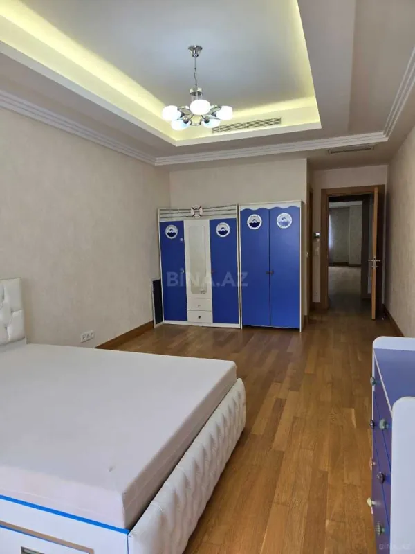 Kirayə verilir 5 otaqlı mənzil 280 m²