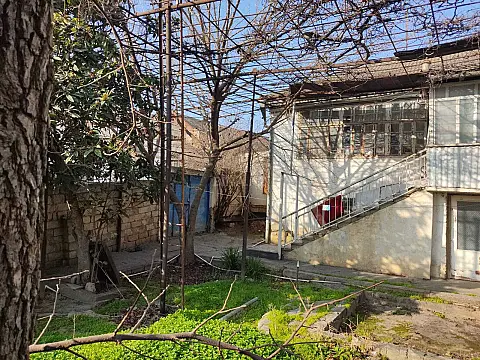 Satılır 4 otaqlı həyət evi 90 m²