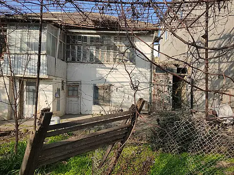 Satılır 4 otaqlı həyət evi 90 m²