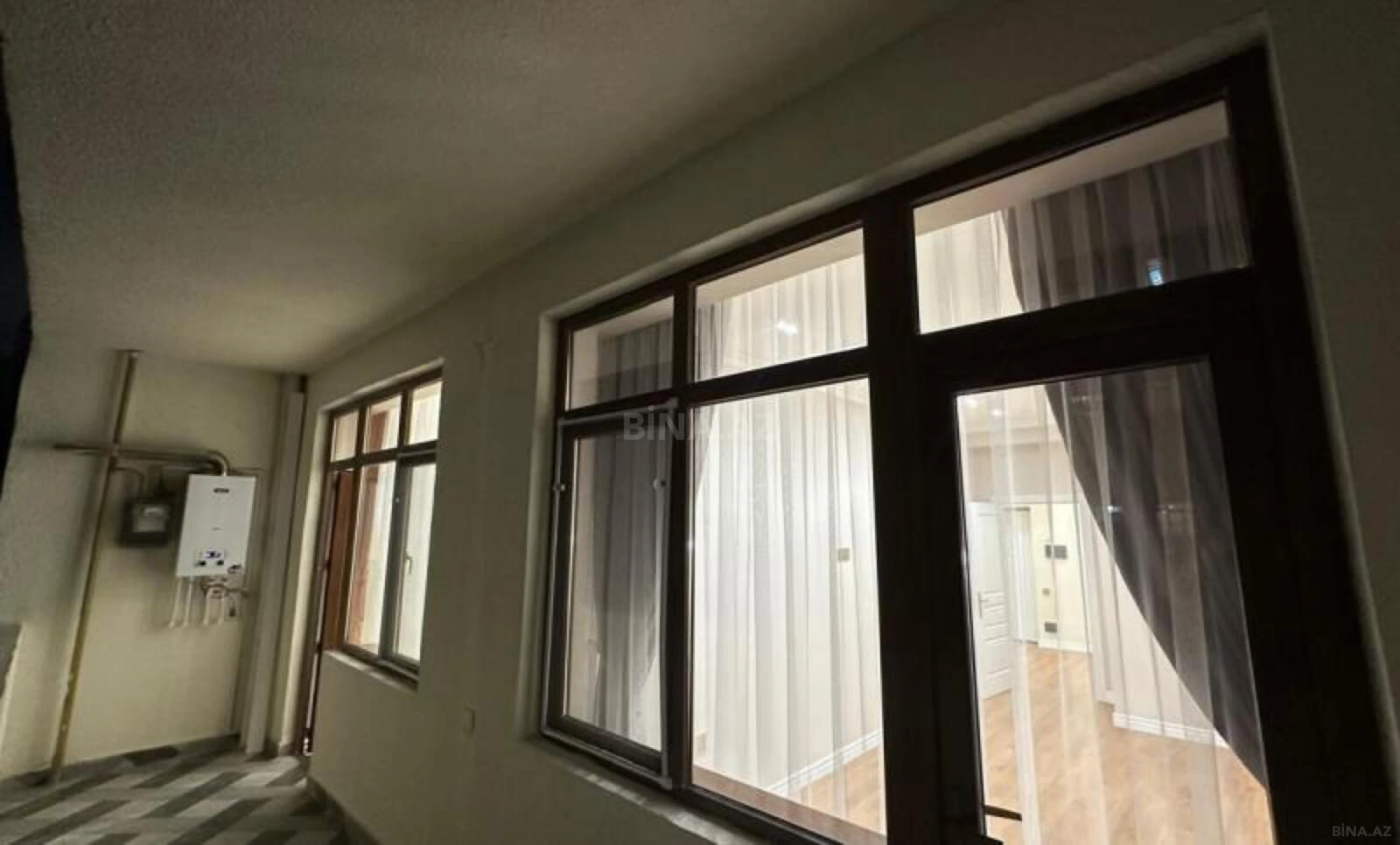 Satılır 2 otaqlı mənzil 66 m²