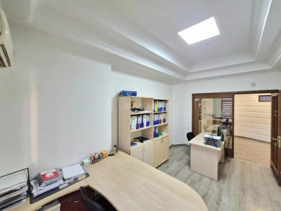 Kirayə verilir 7 otaqlı ofis 351 m²