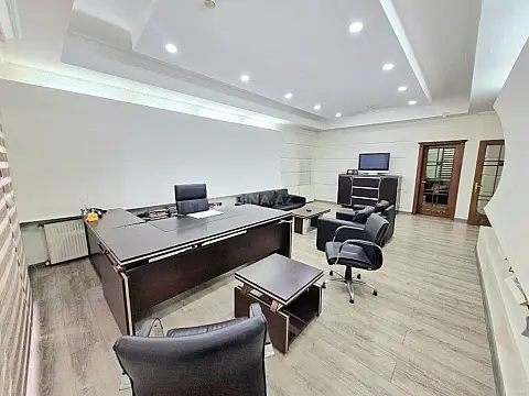 Kirayə verilir 7 otaqlı ofis 351 m²