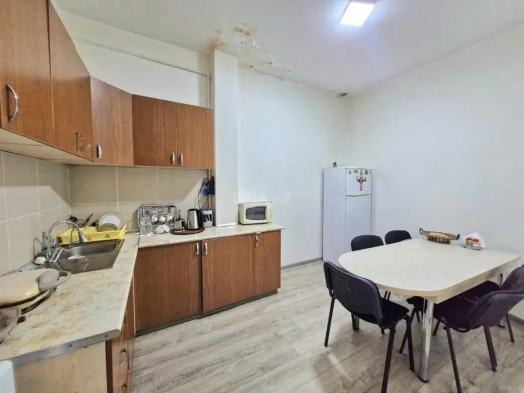 Kirayə verilir 7 otaqlı ofis 351 m²