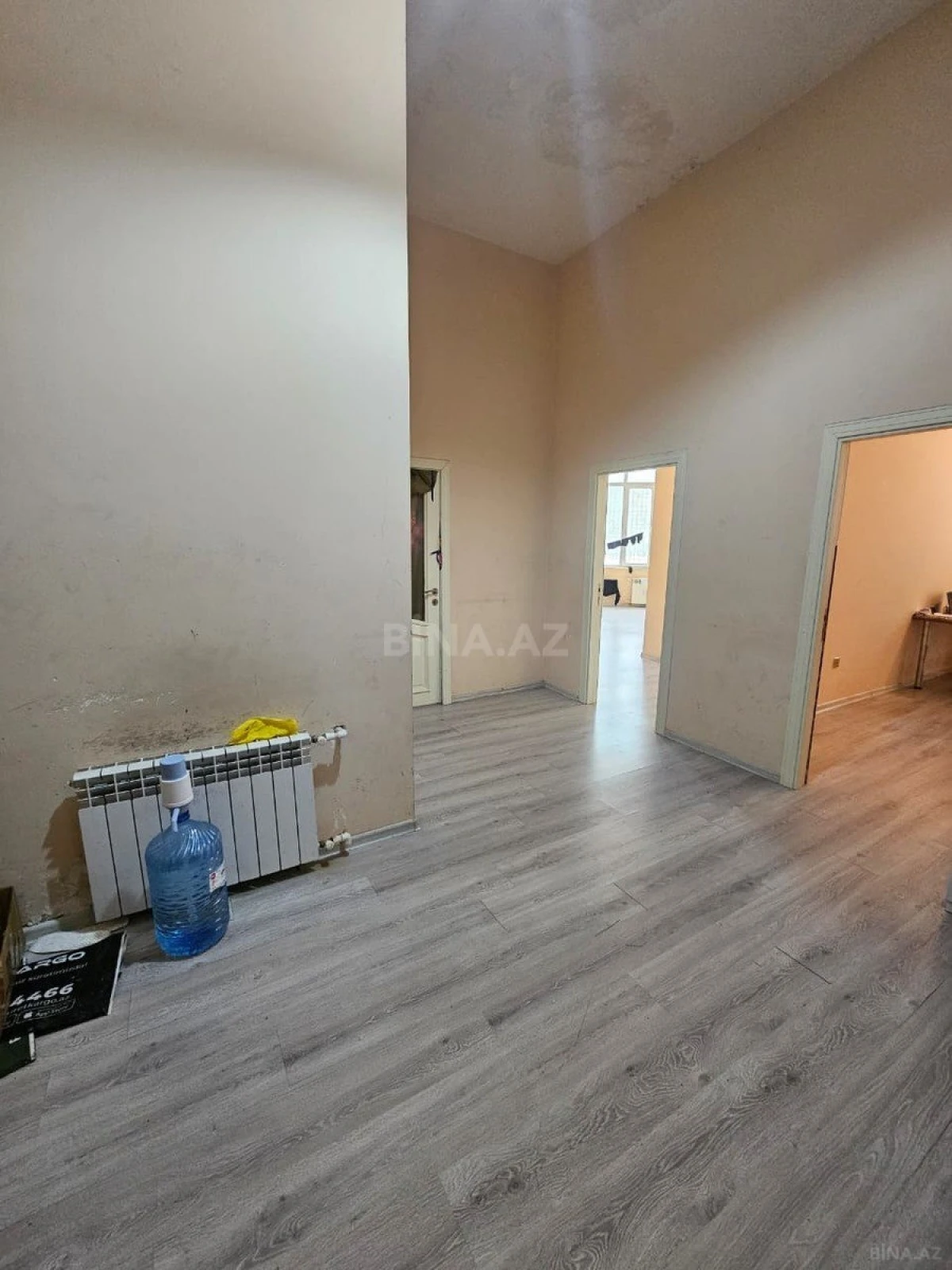 Satılır 3 otaqlı mənzil 108.8 m²