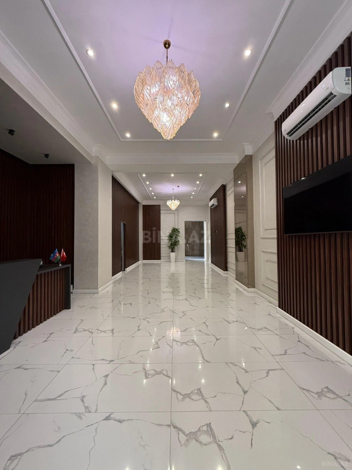 Satılır 3 otaqlı mənzil 104 m²