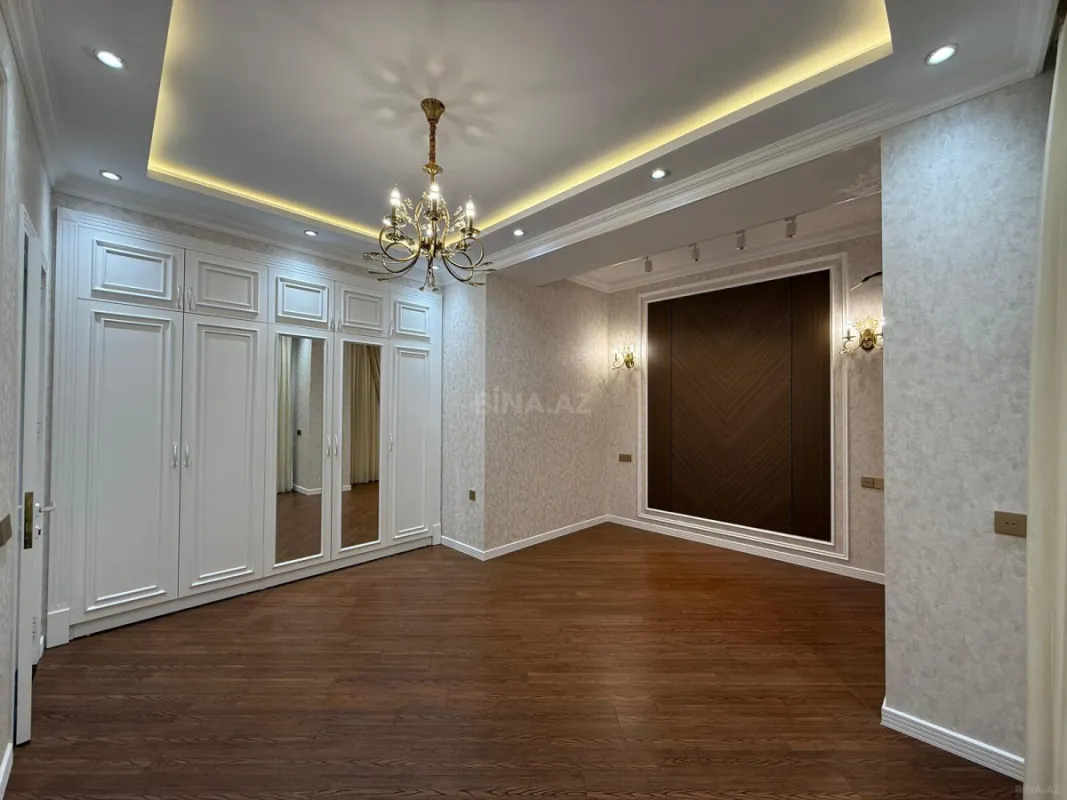 Satılır 3 otaqlı mənzil 104 m²