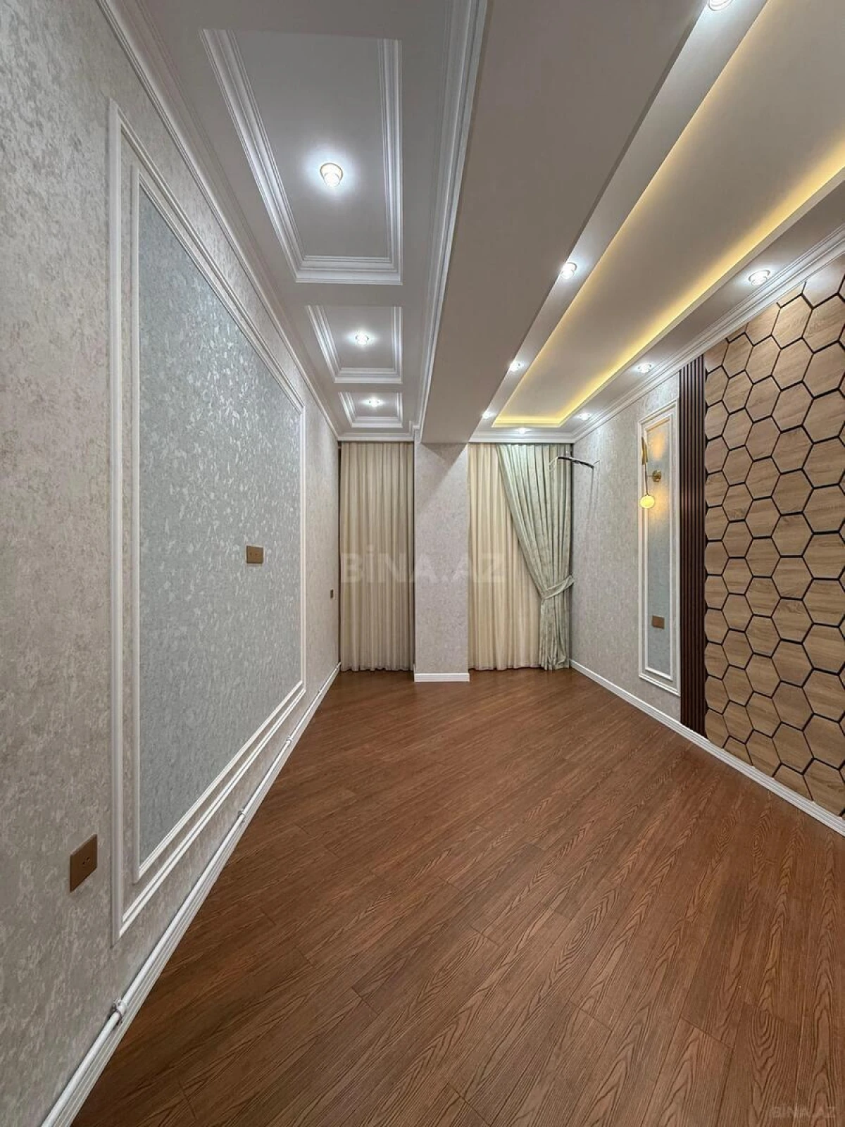 Satılır 3 otaqlı mənzil 104 m²