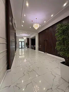 Satılır 3 otaqlı mənzil 104 m²