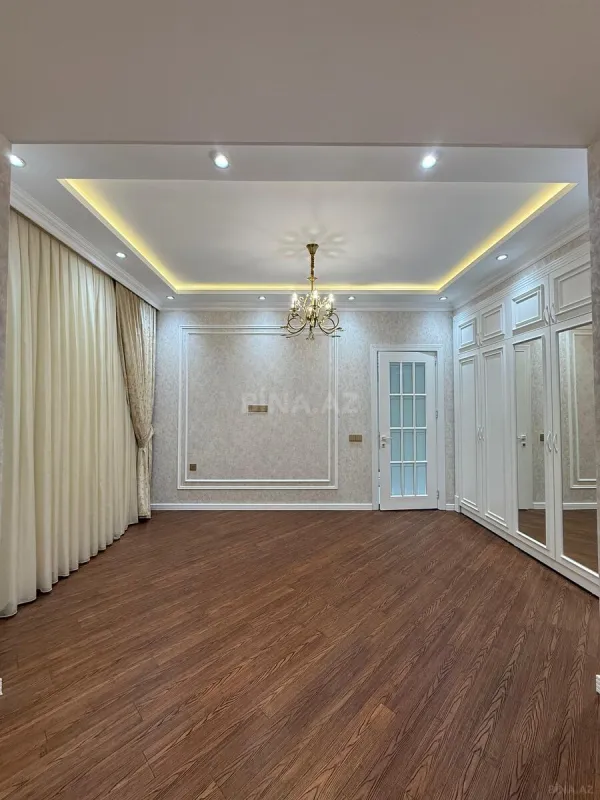 Satılır 3 otaqlı mənzil 104 m²