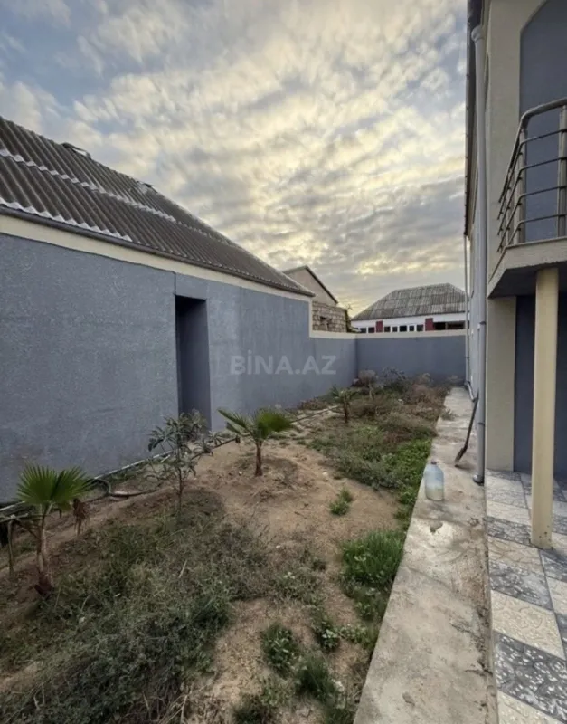 Satılır 4 otaqlı həyət evi 150 m²