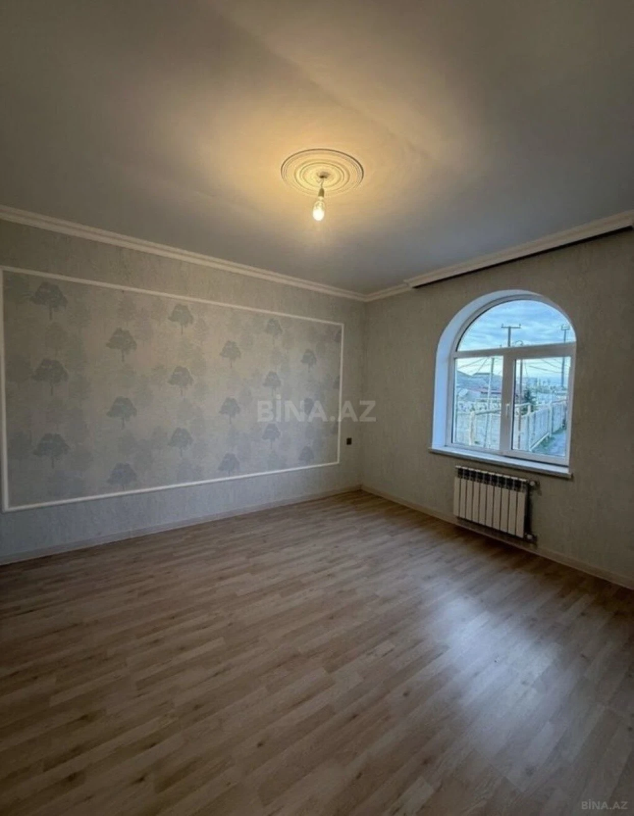 Satılır 4 otaqlı həyət evi 150 m²