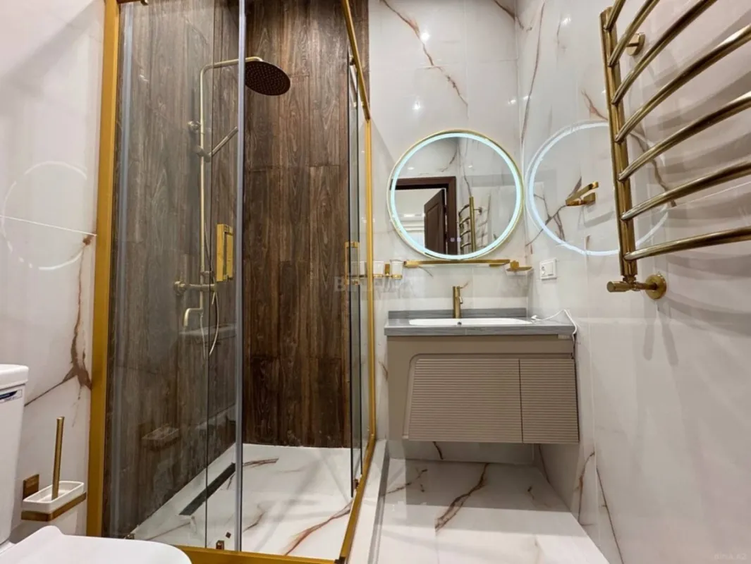 Kirayə verilir 3 otaqlı mənzil 130 m²