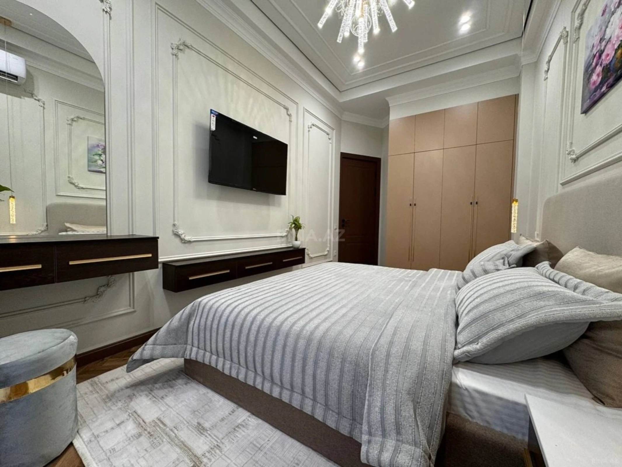 Kirayə verilir 3 otaqlı mənzil 130 m²