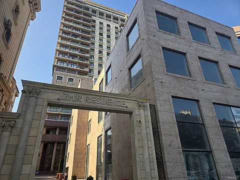 Kirayə verilir 3 otaqlı mənzil 130 m²