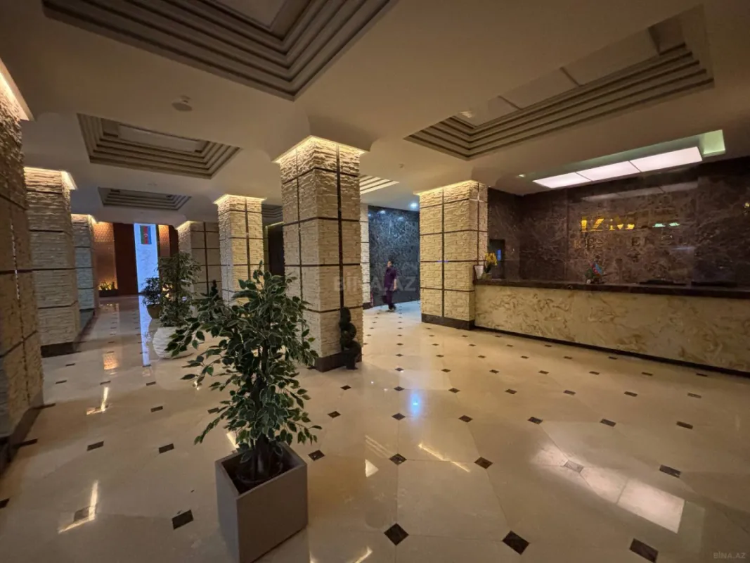 Kirayə verilir 3 otaqlı mənzil 130 m²