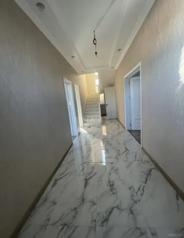 Satılır 6 otaqlı həyət evi 140 m²