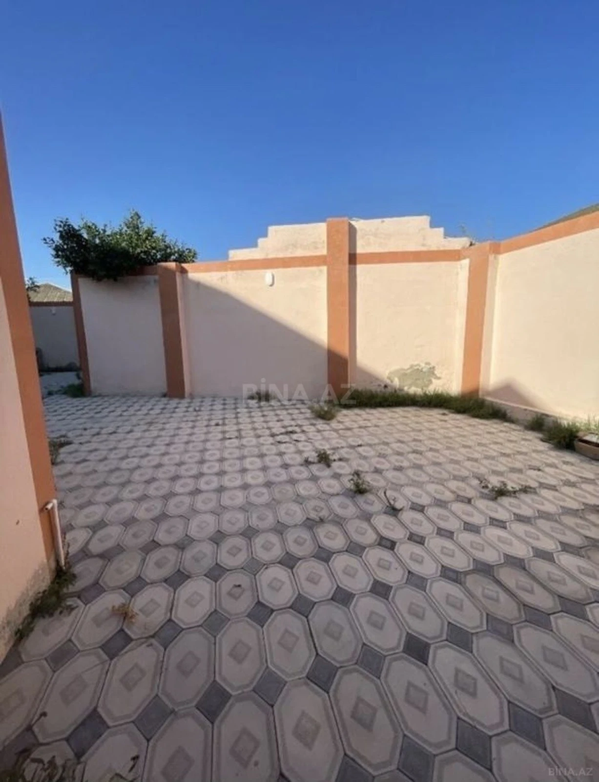 Satılır 6 otaqlı həyət evi 140 m²
