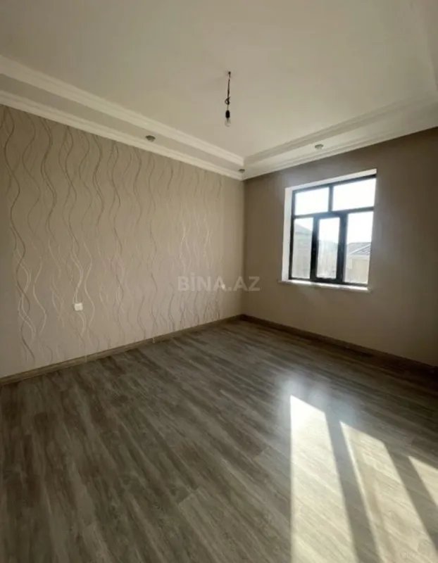 Satılır 6 otaqlı həyət evi 140 m²