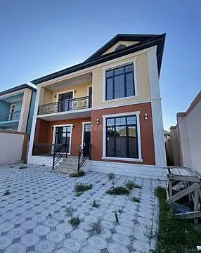 Satılır 6 otaqlı həyət evi 140 m²
