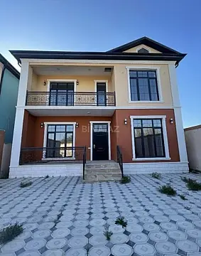 Satılır 6 otaqlı həyət evi 140 m²