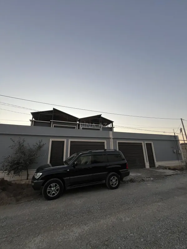 Satılır 5 otaqlı həyət evi 195 m²