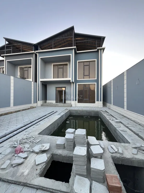 Satılır 5 otaqlı həyət evi 195 m²