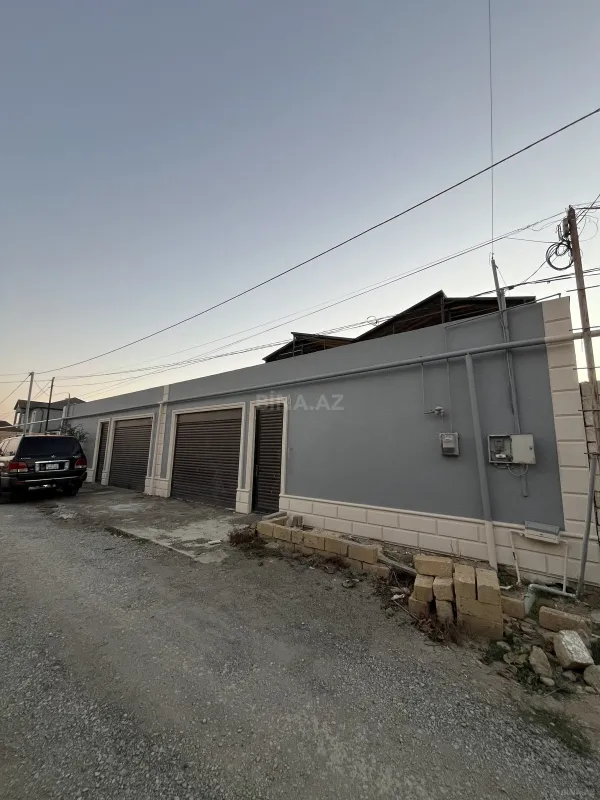Satılır 5 otaqlı həyət evi 195 m²