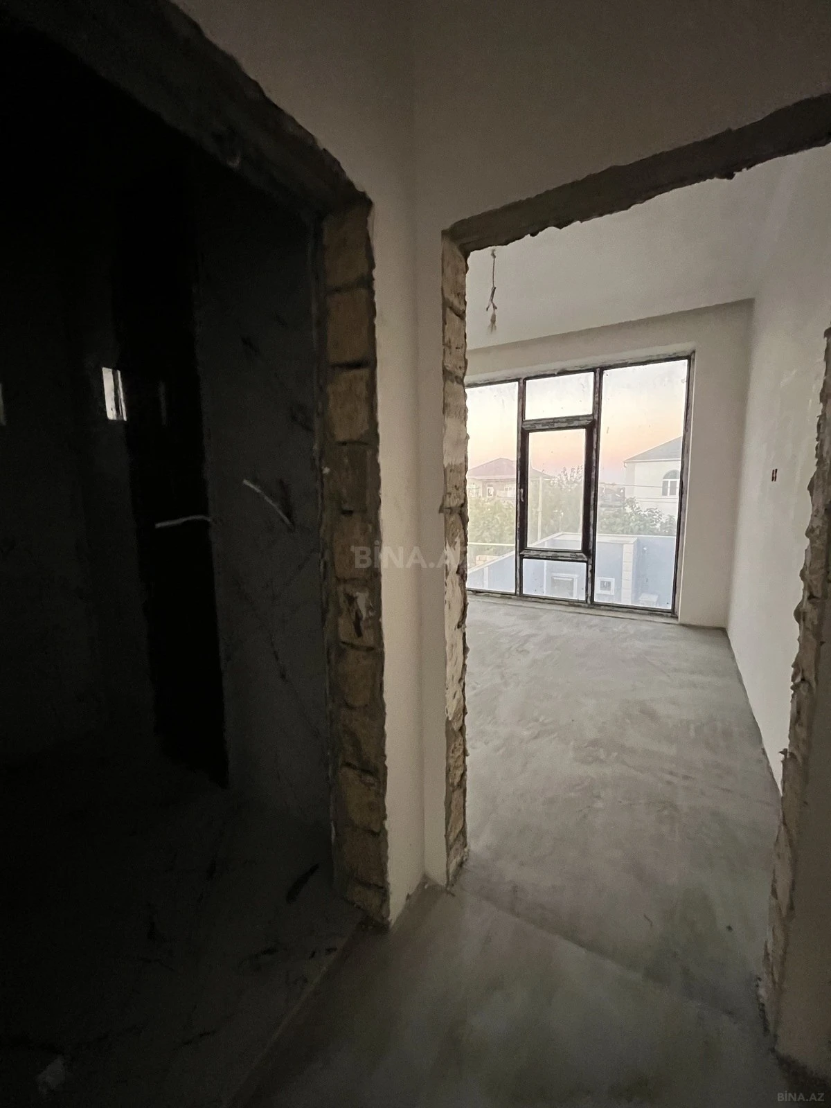 Satılır 5 otaqlı həyət evi 195 m²
