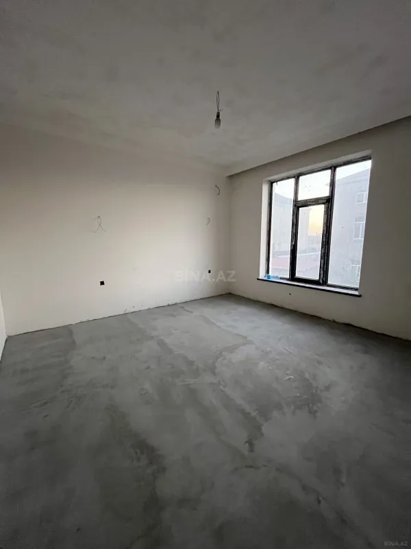 Satılır 5 otaqlı həyət evi 195 m²