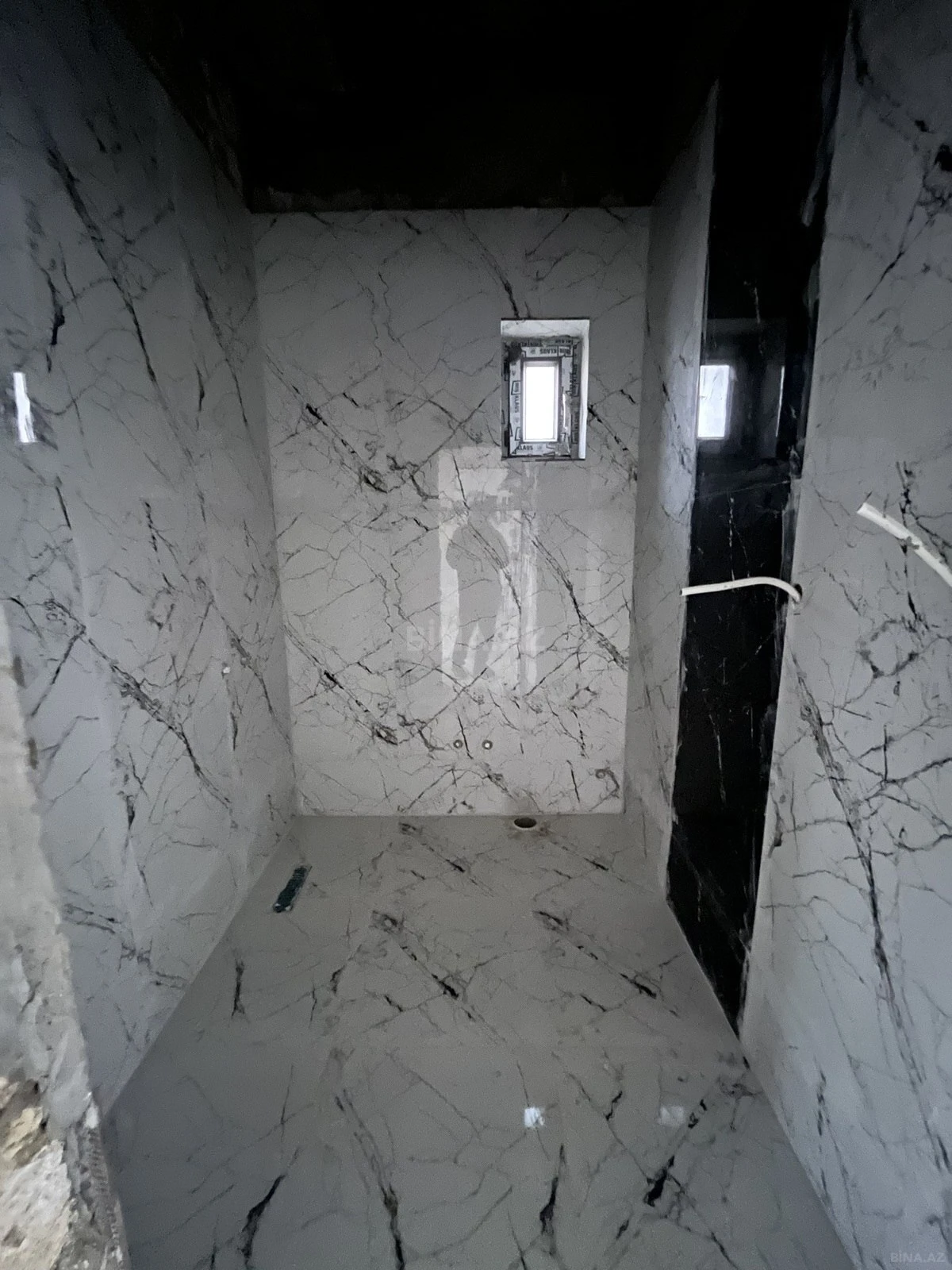 Satılır 5 otaqlı həyət evi 195 m²