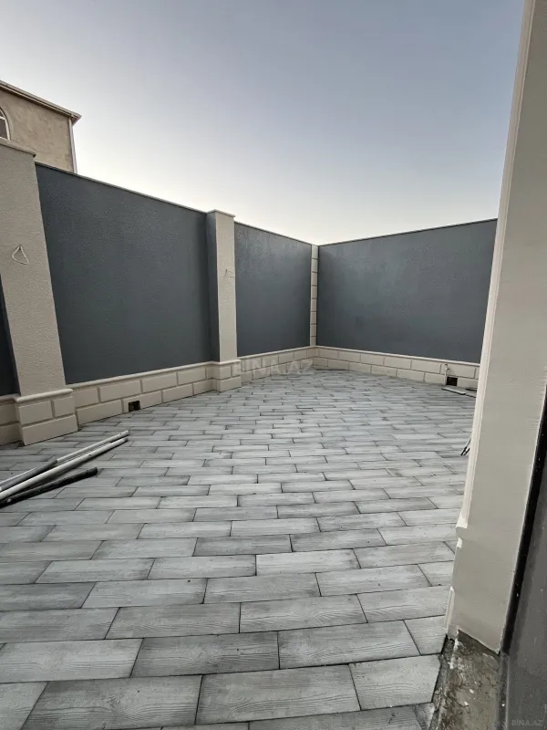 Satılır 5 otaqlı həyət evi 195 m²