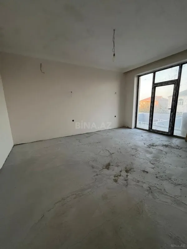 Satılır 4 otaqlı həyət evi 195 m²